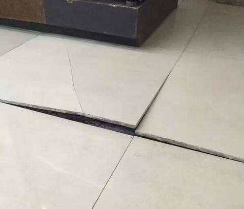 墙砖脱落怎么修(墙砖脱落怎么修复视频)