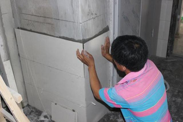 墙砖空鼓打钉加固的方法图解视频(墙砖空鼓打钉加固的方法图解视频教程)